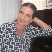 Profesora de piano para niños y adultos de todas las edades y niveles